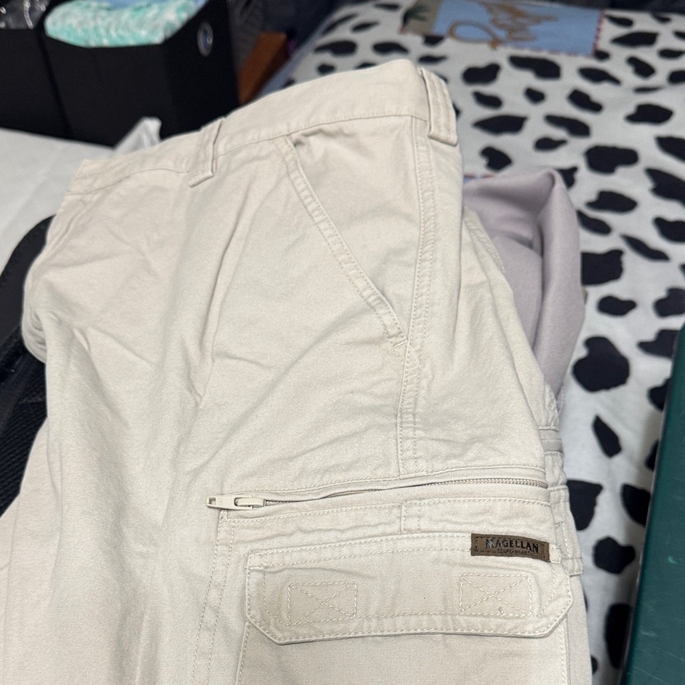 Magellan Outdoors Light Tan Cargo Pants